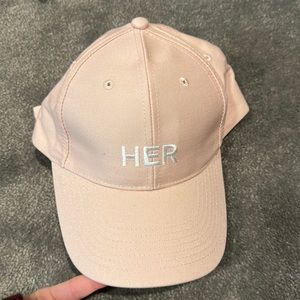 Burberry HER hat